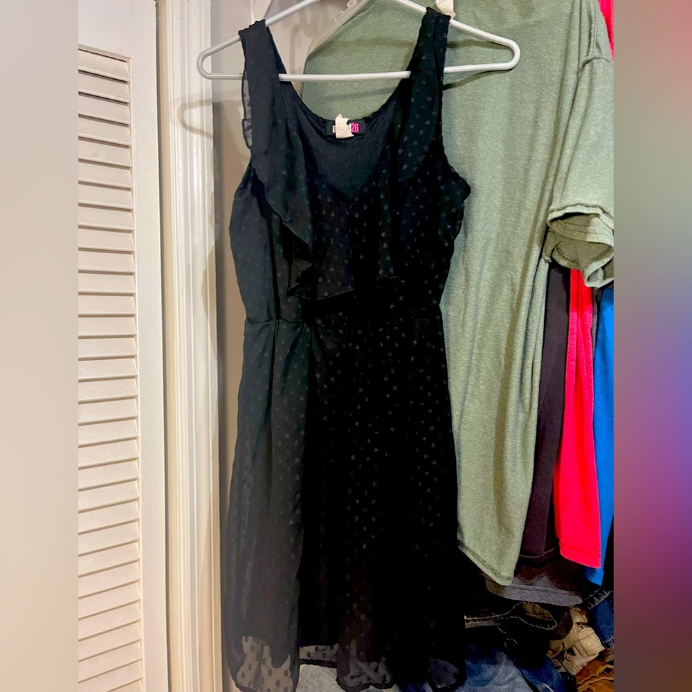 Mixed 26 Black mid length dress size Large